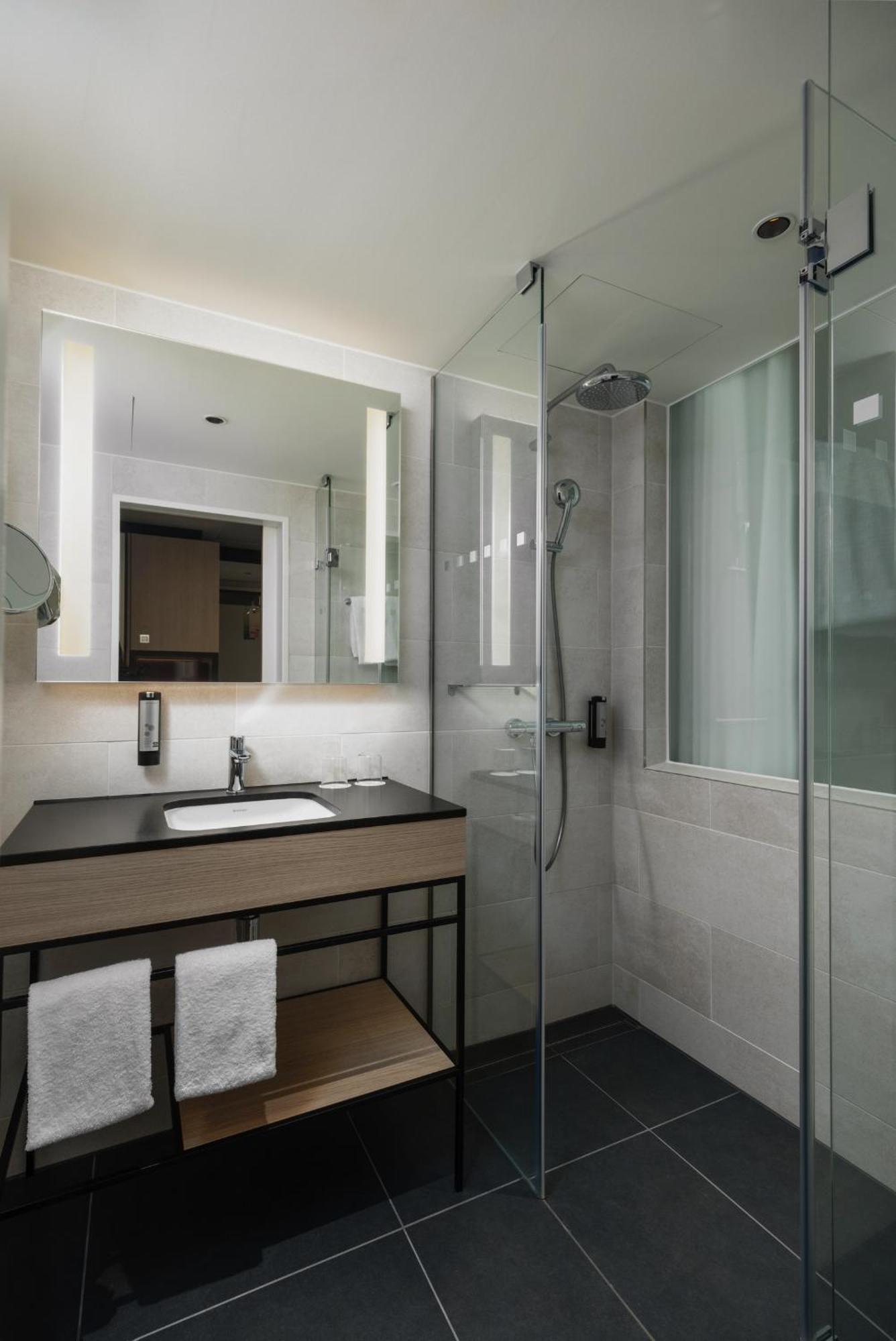 Intercityhotel Hotel 4*
